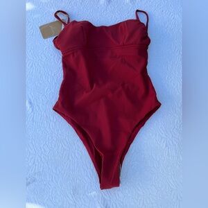 Berlook Chic Burgundy One Piece Swimsuit S B03